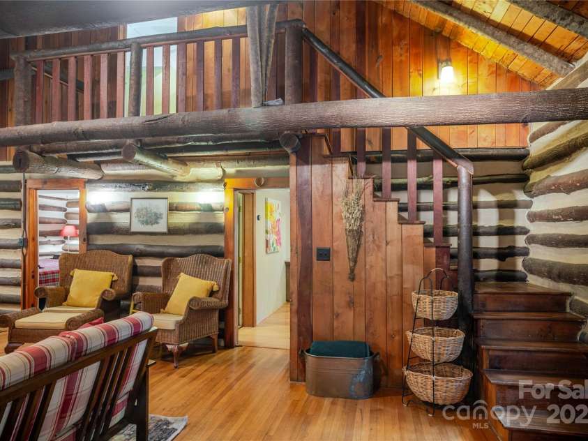 2506 Anders Drive, Hendersonville, NC 28791.  MLS# CAR4289578, YatesRealty ID 12652. 