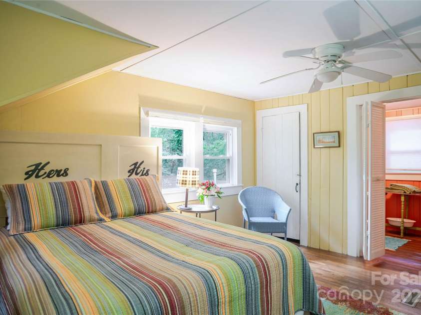 2506 Anders Drive, Hendersonville, NC 28791.  MLS# CAR4289578, YatesRealty ID 12652. 