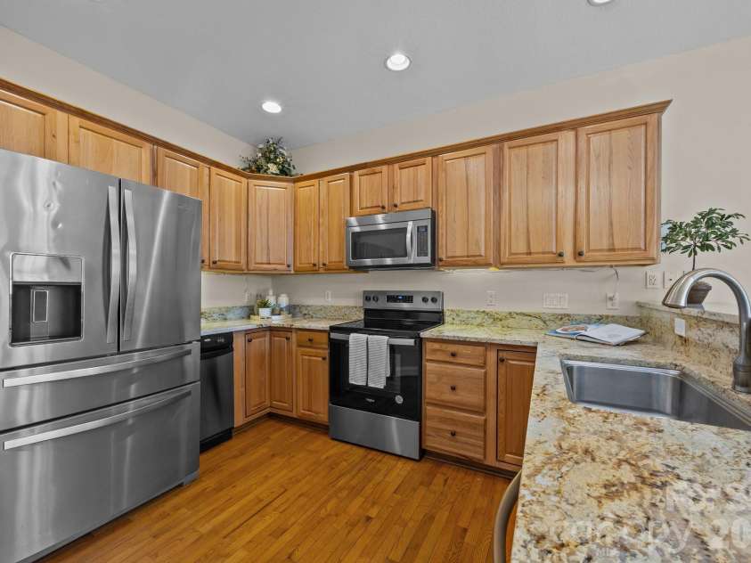 612 Vista Falls Road, Mills River, NC 28759.  MLS# CAR4364839, YatesRealty ID 12653. Kitchen