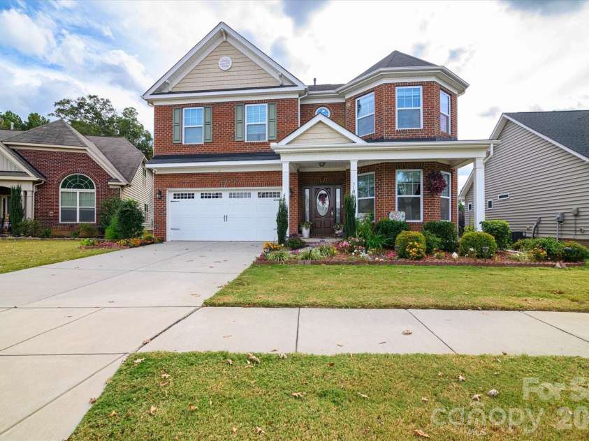 318 Willow Tree Drive, Rock Hill, SC 29732.  MLS# CAR4363762, YatesRealty ID 12654. 