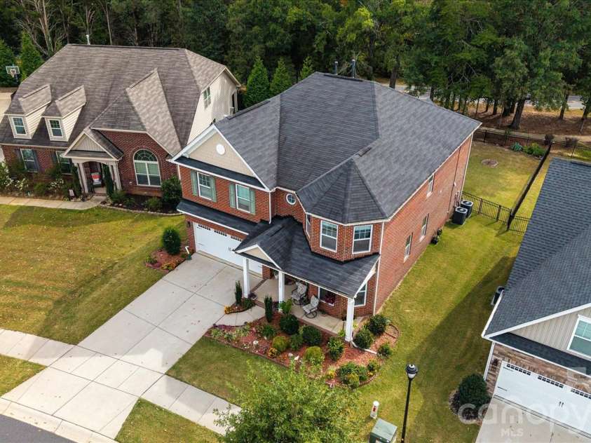 318 Willow Tree Drive, Rock Hill, SC 29732.  MLS# CAR4363762, YatesRealty ID 12654. 