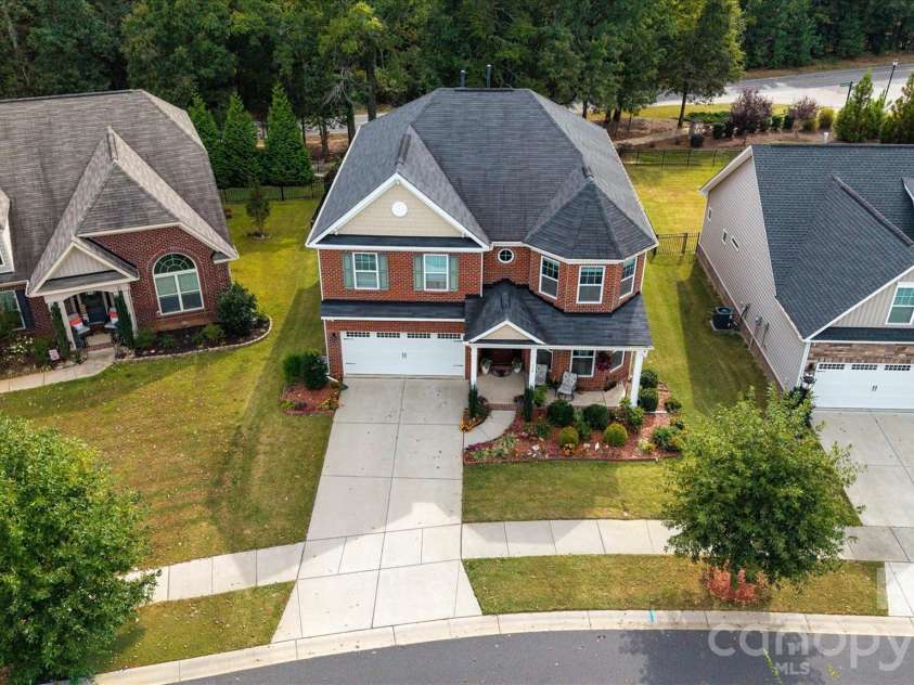 318 Willow Tree Drive, Rock Hill, SC 29732.  MLS# CAR4363762, YatesRealty ID 12654. 