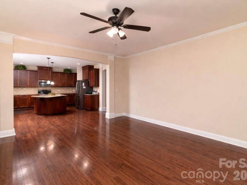 318 Willow Tree Drive, Rock Hill, SC 29732.  MLS# CAR4363762, YatesRealty ID 12654. Family Room