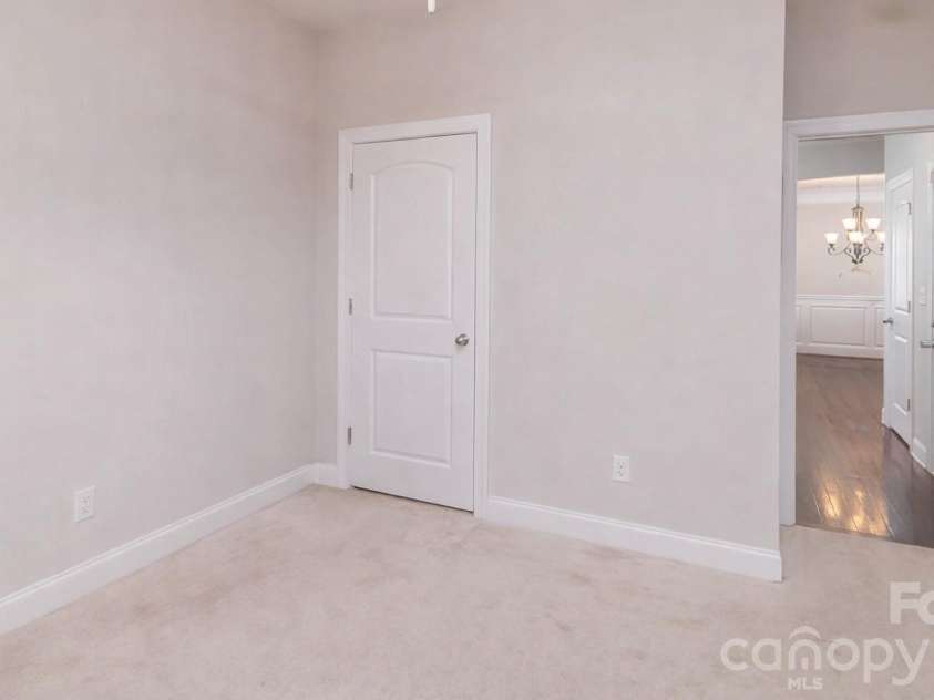 318 Willow Tree Drive, Rock Hill, SC 29732.  MLS# CAR4363762, YatesRealty ID 12654. Main floor Bedroon