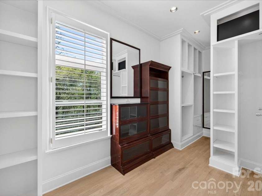 631 Vendue Place, Charlotte, NC 28226.  MLS# CAR4364198, YatesRealty ID 12655. 