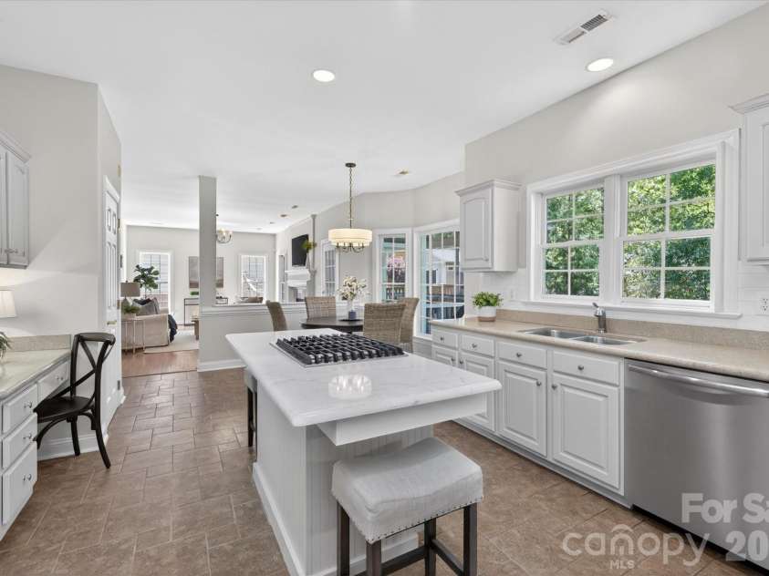 8528 Headford Road, Charlotte, NC 28277.  MLS# CAR4364097, YatesRealty ID 12656. 