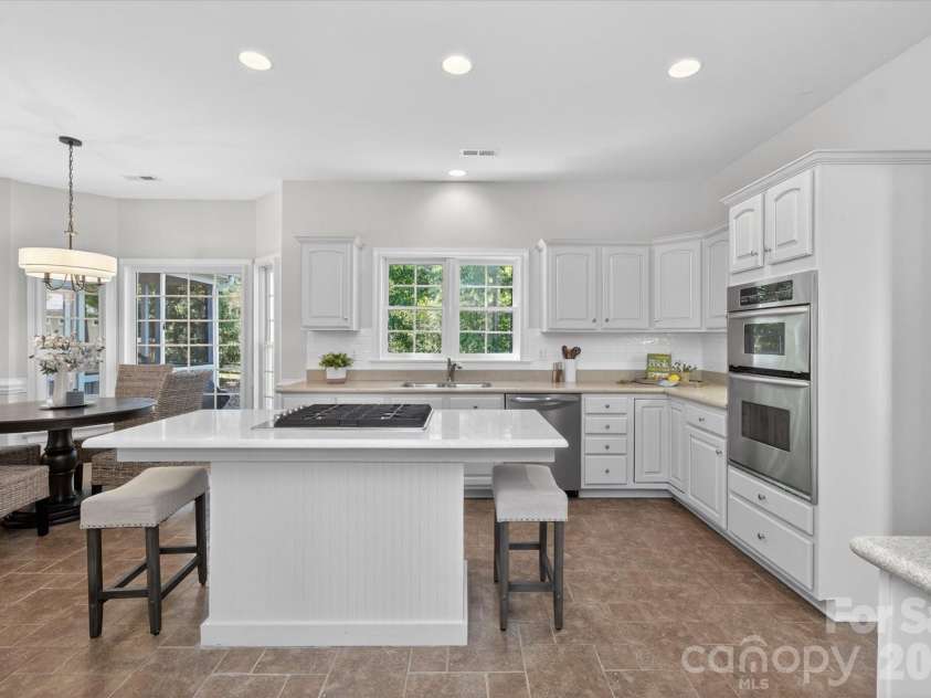 8528 Headford Road, Charlotte, NC 28277.  MLS# CAR4364097, YatesRealty ID 12656. 