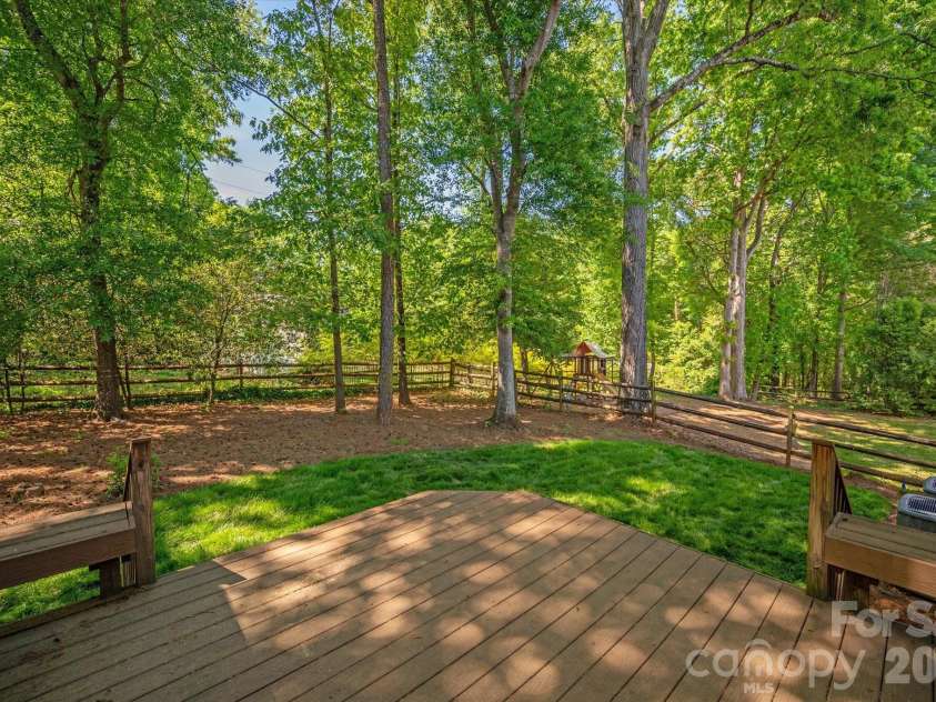 8528 Headford Road, Charlotte, NC 28277.  MLS# CAR4364097, YatesRealty ID 12656. 