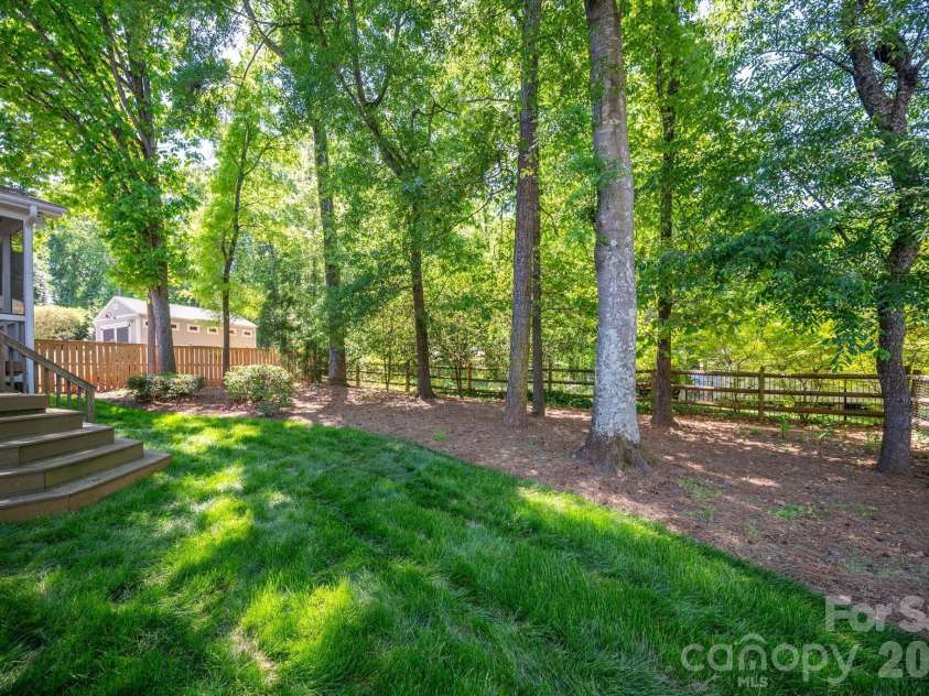8528 Headford Road, Charlotte, NC 28277.  MLS# CAR4364097, YatesRealty ID 12656. 