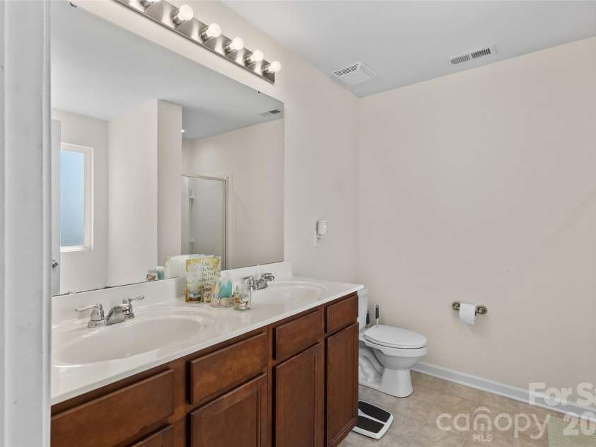 12439 Bending Branch Road, Charlotte, NC 28227.  MLS# CAR4359788, YatesRealty ID 12657. 