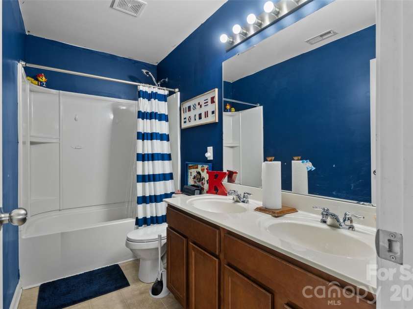 12439 Bending Branch Road, Charlotte, NC 28227.  MLS# CAR4359788, YatesRealty ID 12657. 