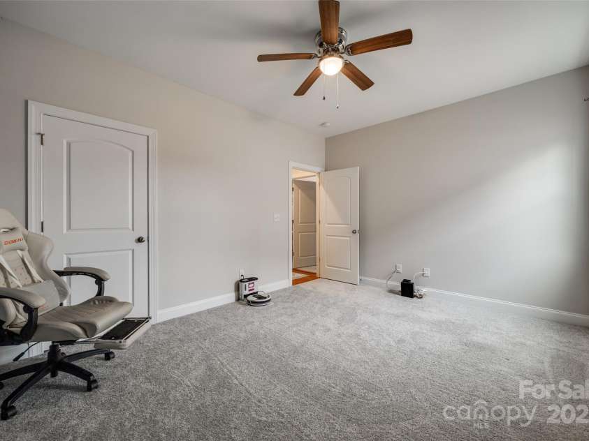 423 Castlebury Court, Clover, SC 29710.  MLS# CAR4231597, YatesRealty ID 12657. 