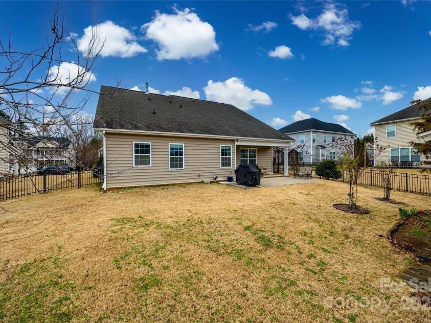 423 Castlebury Court, Clover, SC 29710.  MLS# CAR4231597, YatesRealty ID 12657. 