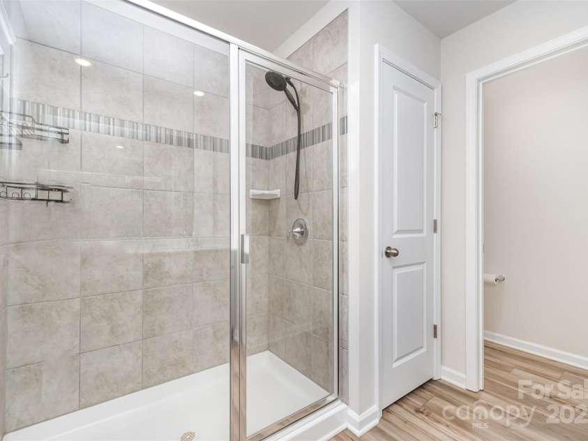 9654 Old Garden Circle, Gastonia, NC 28056.  MLS# CAR4242767, YatesRealty ID 12658. 