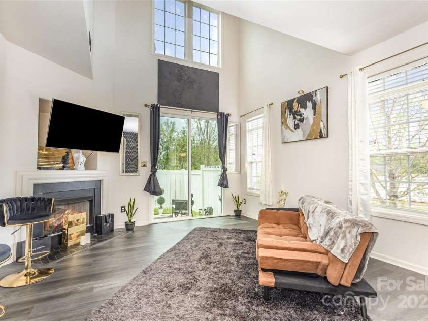 8424 Spirea Court, Charlotte, NC 28215.  MLS# CAR4279664, YatesRealty ID 12659. 