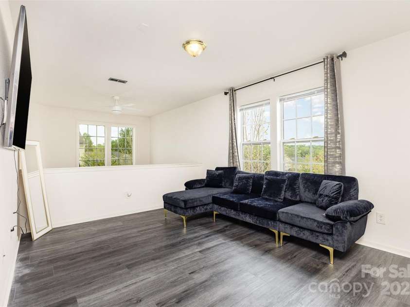 8424 Spirea Court, Charlotte, NC 28215.  MLS# CAR4279664, YatesRealty ID 12659. 