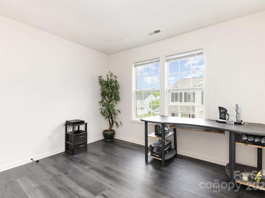 8424 Spirea Court, Charlotte, NC 28215.  MLS# CAR4279664, YatesRealty ID 12659. 