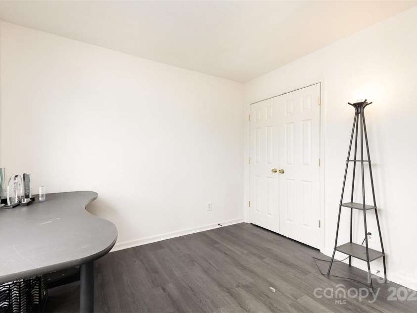 8424 Spirea Court, Charlotte, NC 28215.  MLS# CAR4279664, YatesRealty ID 12659. 