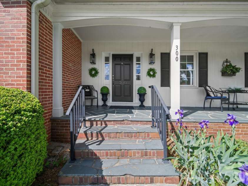 300 11th Avenue, Gastonia, NC 28052.  MLS# CAR4366589, YatesRealty ID 12660. 