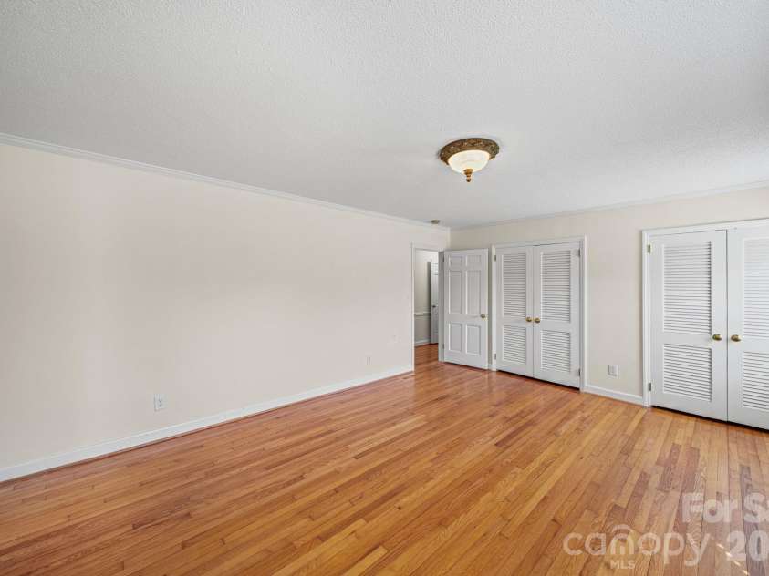300 11th Avenue, Gastonia, NC 28052.  MLS# CAR4366589, YatesRealty ID 12660. 