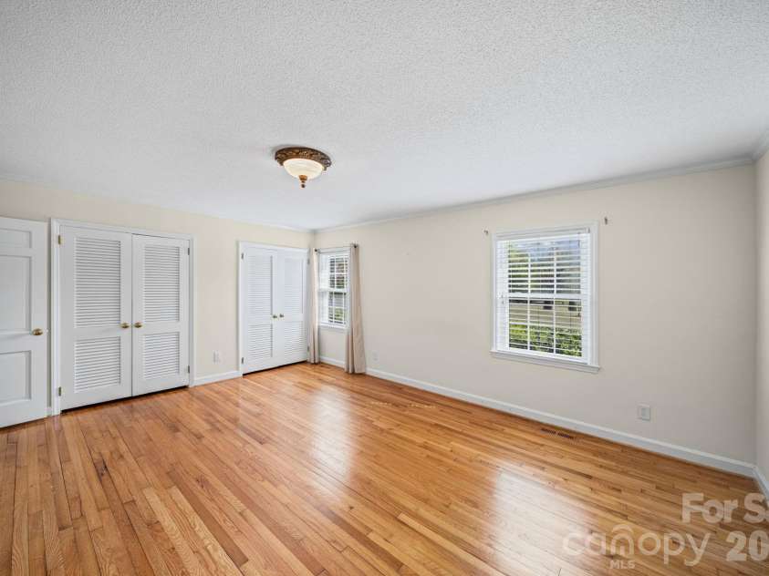 300 11th Avenue, Gastonia, NC 28052.  MLS# CAR4366589, YatesRealty ID 12660. 