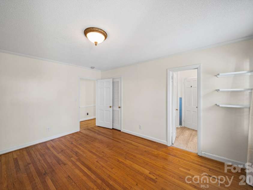 300 11th Avenue, Gastonia, NC 28052.  MLS# CAR4366589, YatesRealty ID 12660. 