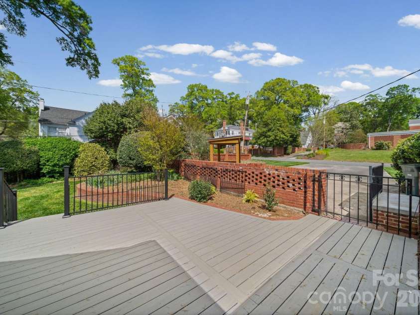 300 11th Avenue, Gastonia, NC 28052.  MLS# CAR4366589, YatesRealty ID 12660. 