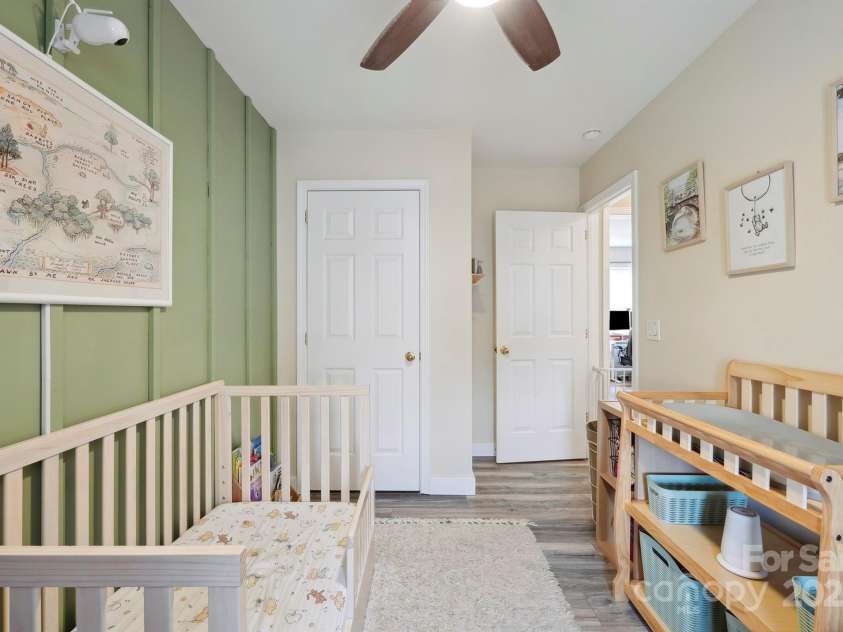 2324 7th Avenue, Hickory, NC 28601.  MLS# CAR4251341, YatesRealty ID 12661. 