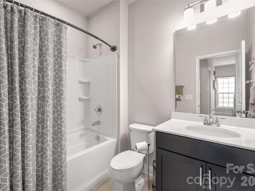 6446 Hove Road, Mint Hill, NC 28227.  MLS# CAR4366035, YatesRealty ID 12661. Secondary Bathroom