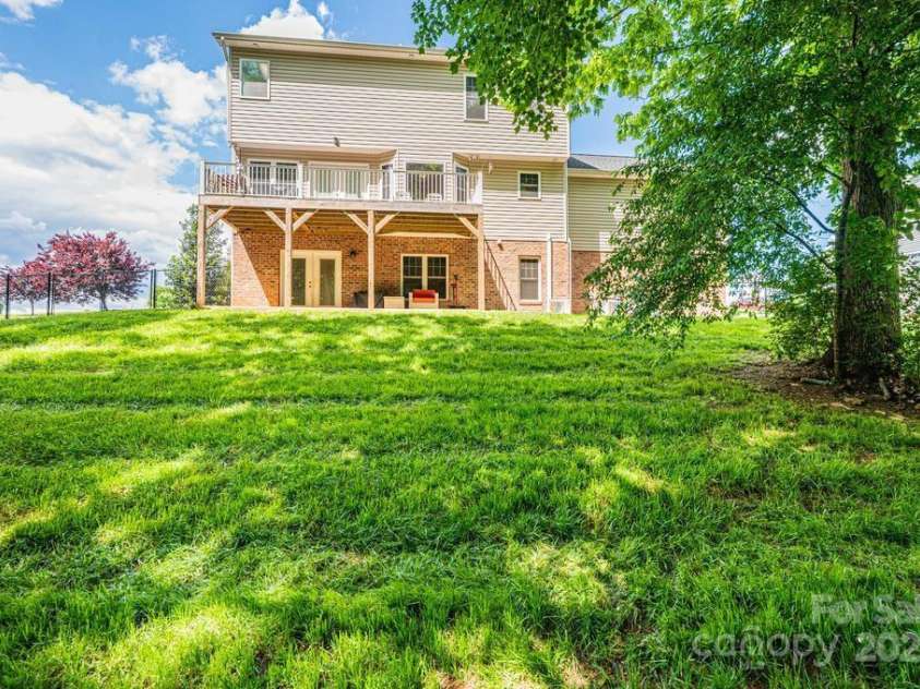 5173 Oak Circle, Granite Falls, NC 28630.  MLS# CAR4256607, YatesRealty ID 12664. 