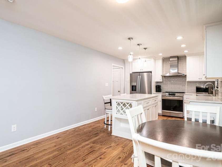 5173 Oak Circle, Granite Falls, NC 28630.  MLS# CAR4256607, YatesRealty ID 12664. 