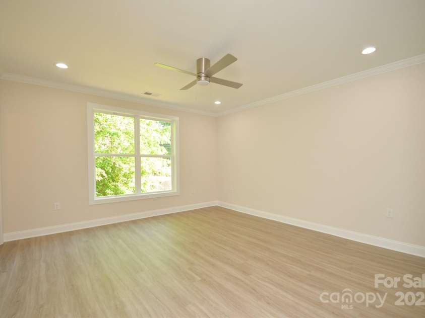 307 Catawba Street, Lancaster, SC 29720.  MLS# CAR4252824, YatesRealty ID 12665. 