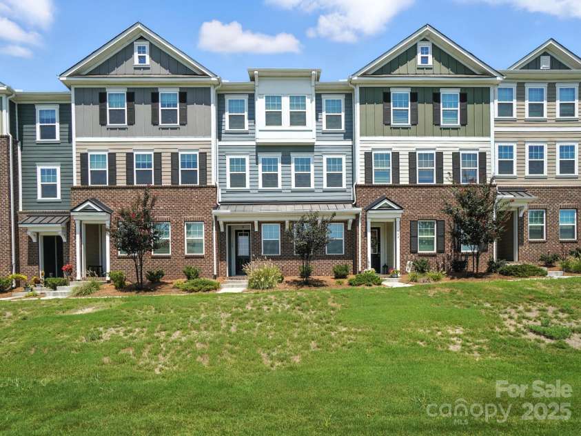 138 Marron Drive, Indian Trail, NC 28079.  MLS# CAR4285313, YatesRealty ID 12666. 