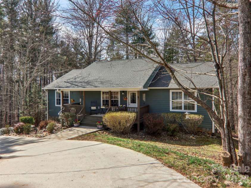 74 Woodson Drive, Mars Hill, NC 28754.  MLS# CAR4355311, YatesRealty ID 12666. Driveway allows for easy access into the home