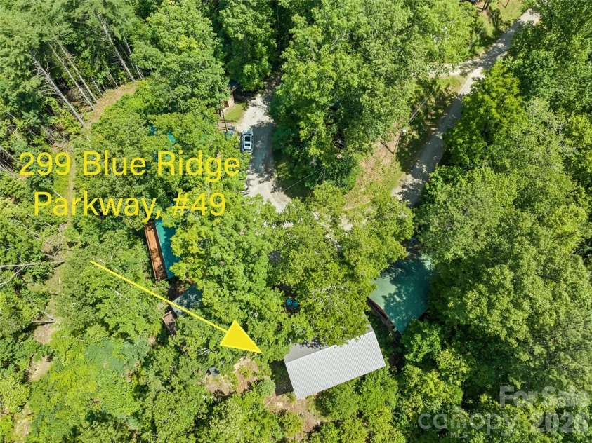 299 Blue Ridge Parkway, Bryson City, NC 28713.  MLS# CAR4371045, YatesRealty ID 12668. 