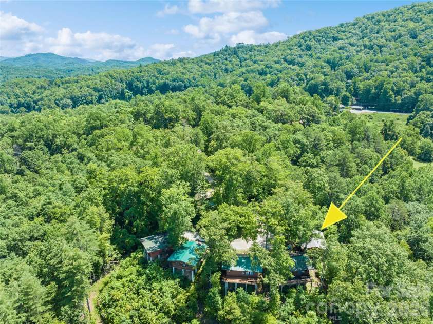 299 Blue Ridge Parkway, Bryson City, NC 28713.  MLS# CAR4371045, YatesRealty ID 12668. 