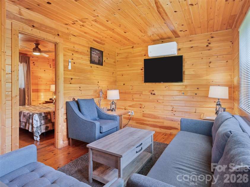 299 Blue Ridge Parkway, Bryson City, NC 28713.  MLS# CAR4371045, YatesRealty ID 12668. 