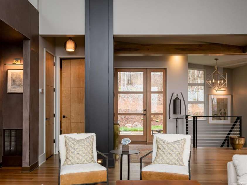 391 High Hickory Trail, Swannanoa, NC 28778.  MLS# CAR4255021, YatesRealty ID 12669. 