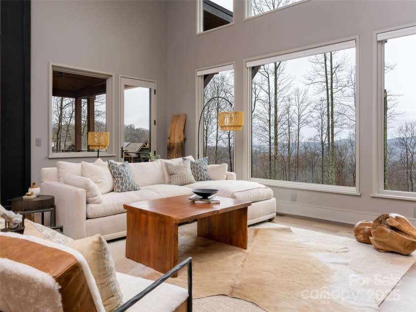391 High Hickory Trail, Swannanoa, NC 28778.  MLS# CAR4255021, YatesRealty ID 12669. Long range mountain views