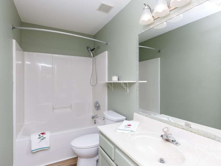 541 Stonehenge Drive, Rock Hill, SC 29730.  MLS# CAR4313066, YatesRealty ID 1267. 