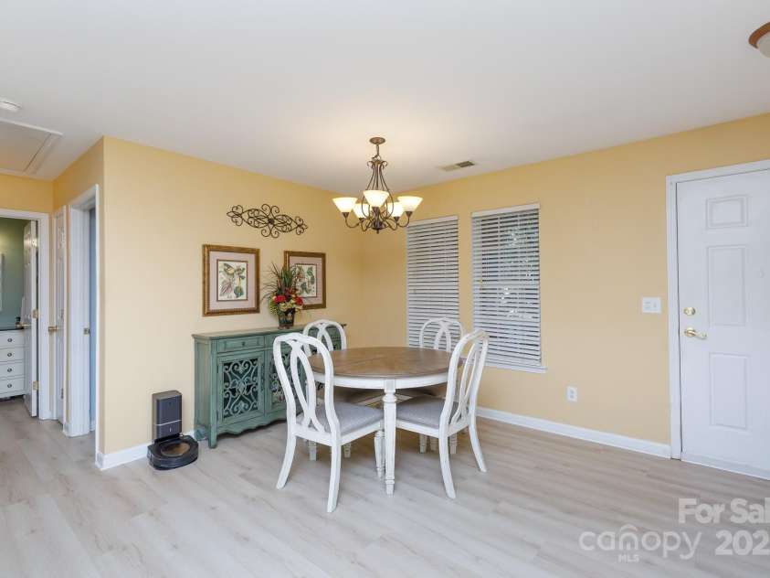 541 Stonehenge Drive, Rock Hill, SC 29730.  MLS# CAR4313066, YatesRealty ID 1267. 