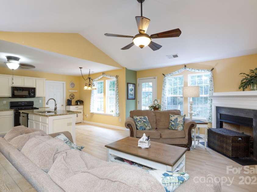 541 Stonehenge Drive, Rock Hill, SC 29730.  MLS# CAR4313066, YatesRealty ID 1267. 