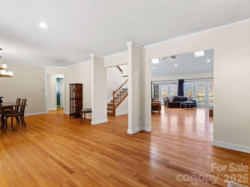 126 Hillcrest Drive, Barnardsville, NC 28709.  MLS# CAR4350780, YatesRealty ID 12670. 