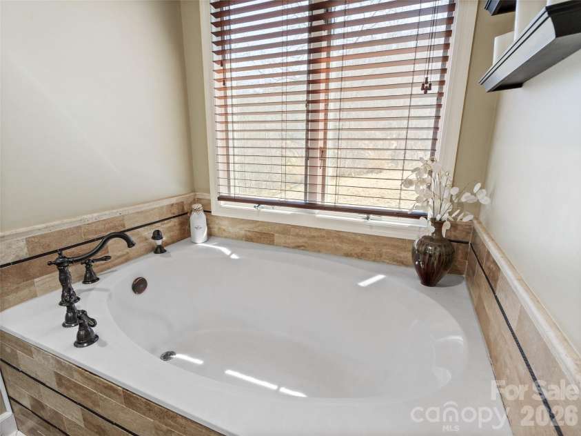 126 Hillcrest Drive, Barnardsville, NC 28709.  MLS# CAR4350780, YatesRealty ID 12670. 