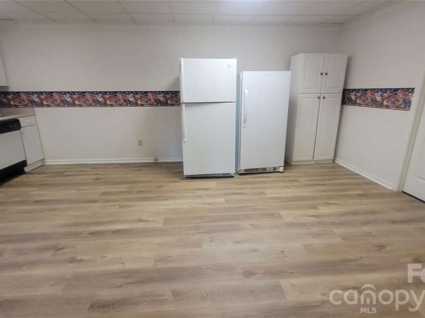126 Hillcrest Drive, Barnardsville, NC 28709.  MLS# CAR4350780, YatesRealty ID 12670. 