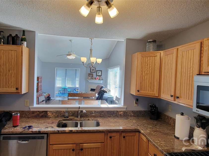 2306 Deermouse Way, Hendersonville, NC 28792.  MLS# CAR4205142, YatesRealty ID 12671. 