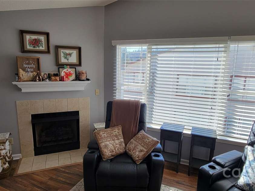 2306 Deermouse Way, Hendersonville, NC 28792.  MLS# CAR4205142, YatesRealty ID 12671. 