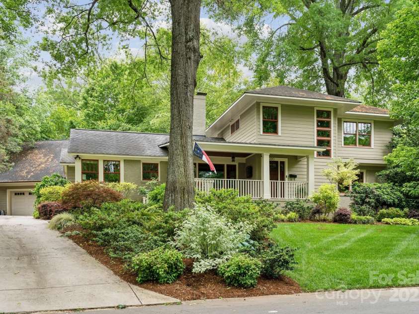 920 Habersham Drive, Charlotte, NC 28209.  MLS# CAR4254812, YatesRealty ID 12671. 
