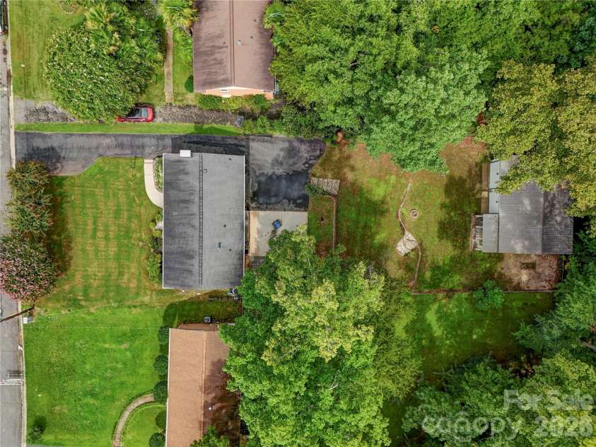 1527 Burnley Road, Charlotte, NC 28210.  MLS# CAR4291337, YatesRealty ID 12672. 