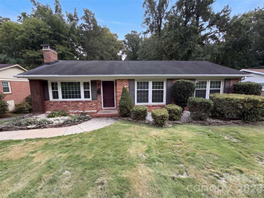 1527 Burnley Road, Charlotte, NC 28210.  MLS# CAR4424058, YatesRealty ID 12672. 